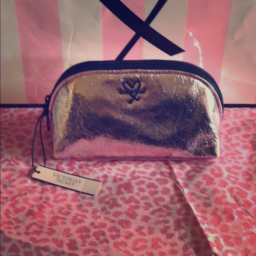 🛑SOLD LOCAL🛑Victoria secret make up bag
